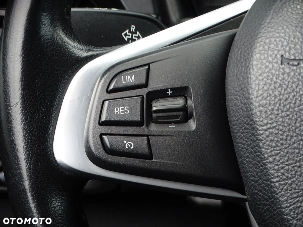 BMW Seria 2 218d Advantage - 23