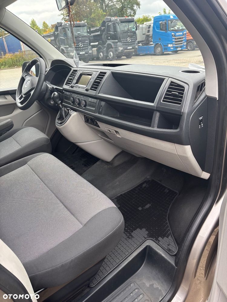 Volkswagen Transporter - 8
