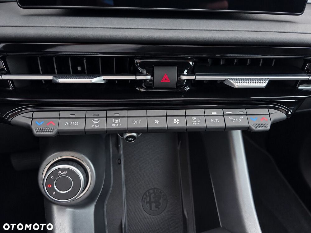 Alfa Romeo Tonale 1.5 T4 GSE mHEV Sprint DCT - 26