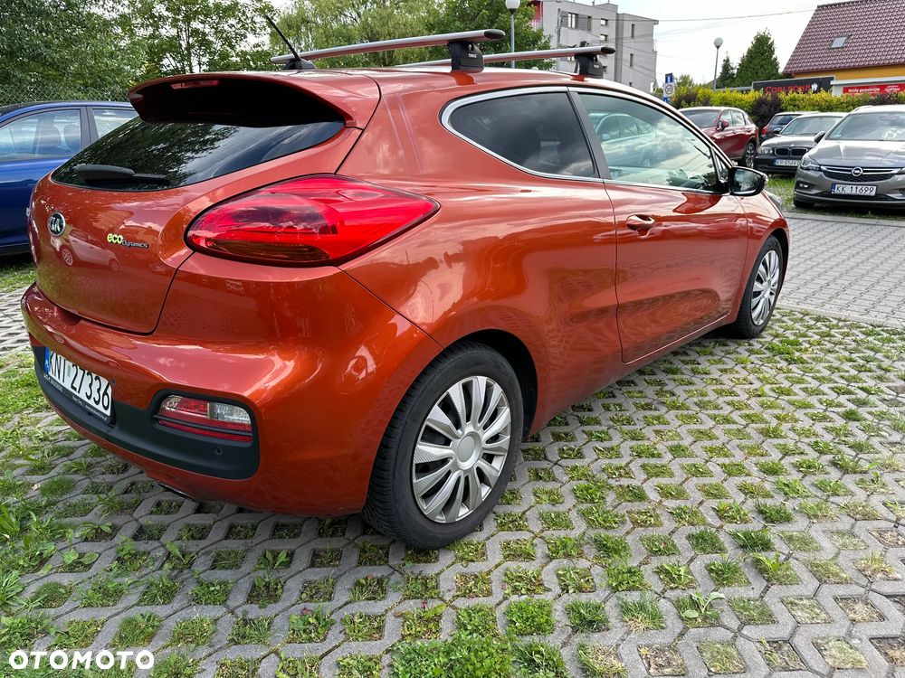 Kia ProCeed Pro_cee'd 1.4 L - 9