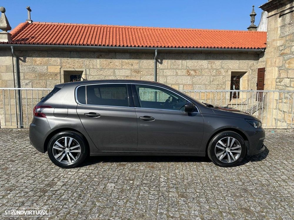 Peugeot 308 1.2 PureTech Allure EAT8 - 27