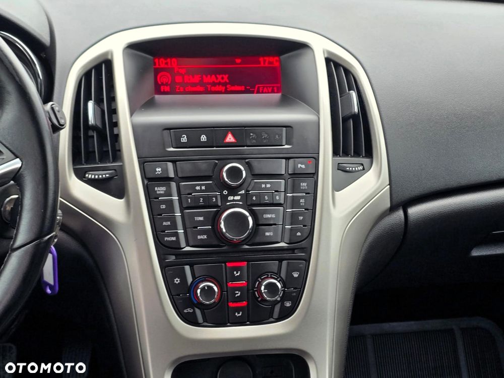 Opel Astra 1.6 Cosmo - 19