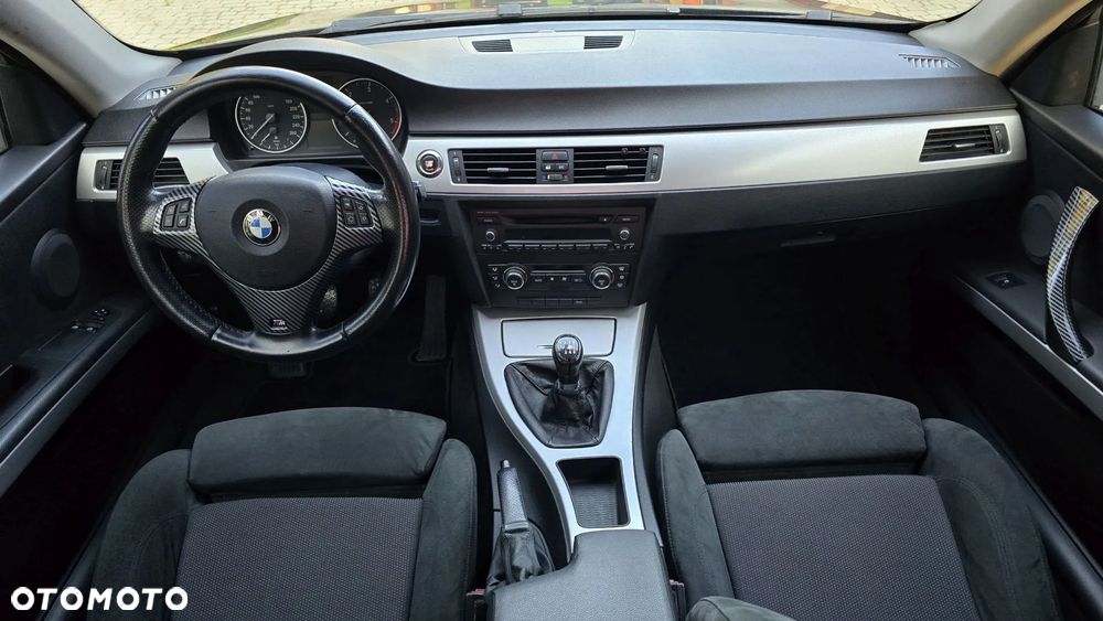 BMW Seria 3 320d DPF - 22