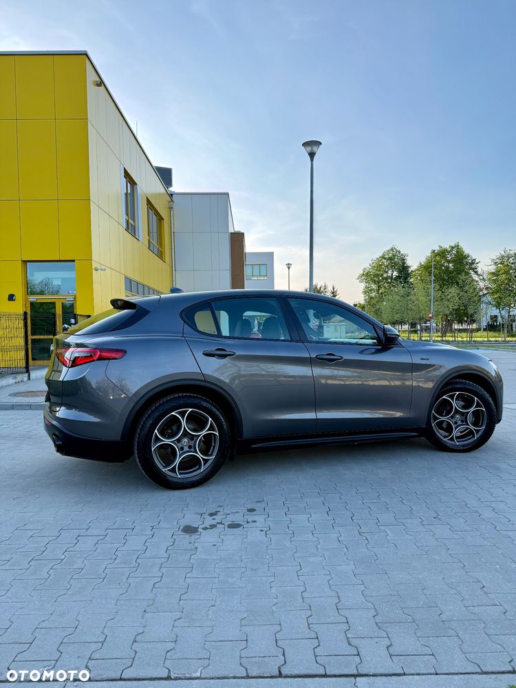 Alfa Romeo Stelvio 2.2 16V AT8 - 10