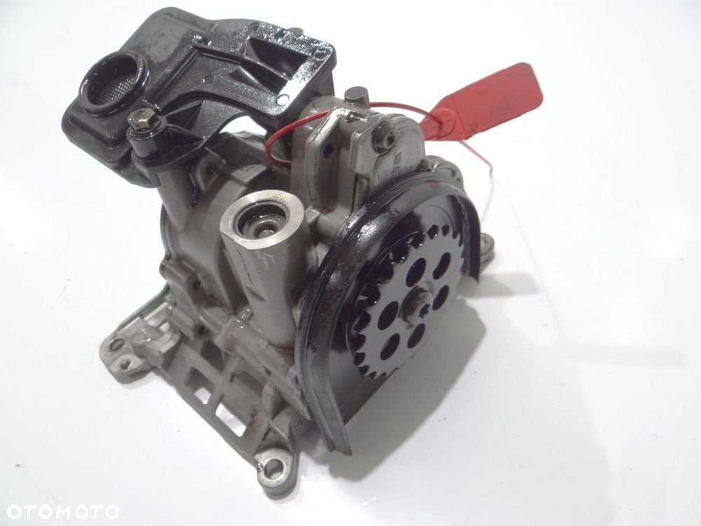 POMPA OLEJU BMW F10 3.0 D N57 OE 7805316 - 2