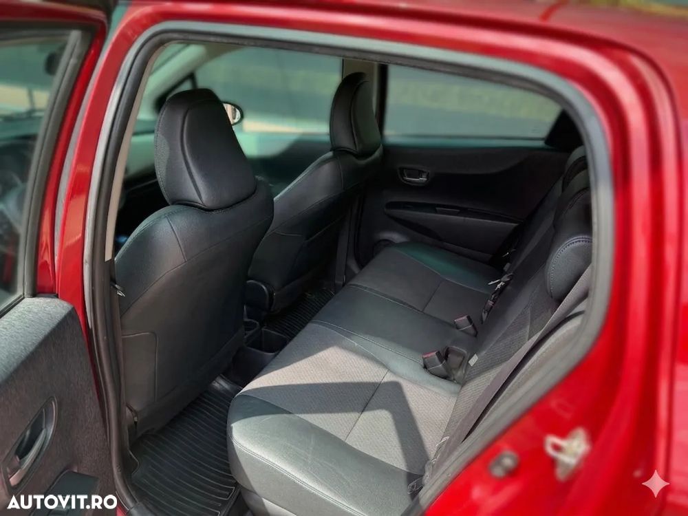 Toyota Yaris 1.5 VVT-i HSD Sol - 7