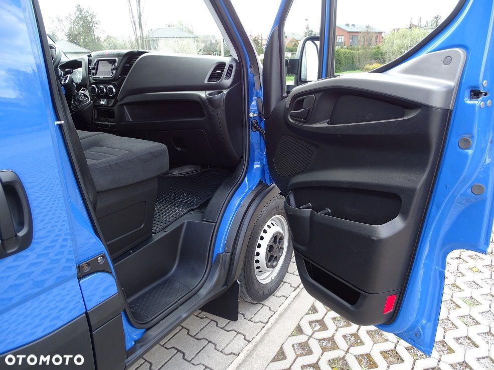 Iveco Daily L4H3 35S18 3.0 180 Hi-MATIC FULL LED Brygadówka DOKA 7 Osób UNIKAT!! JAK NOWY!! Salon PL! 1 WŁ.! - 22