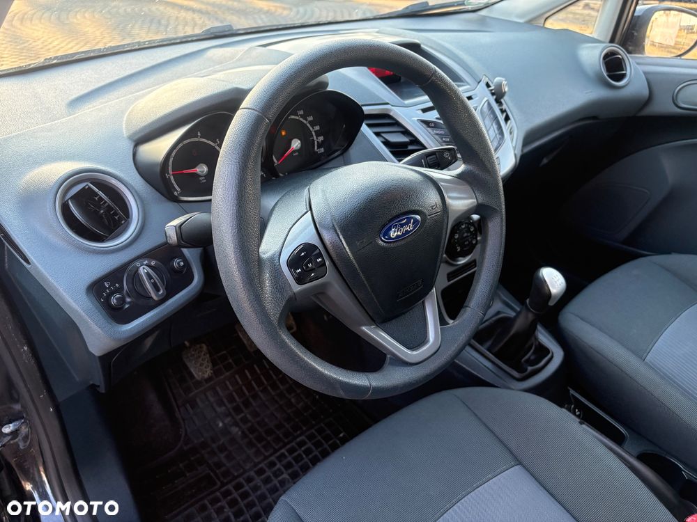 Ford Fiesta 1.25 Champions Edition - 11