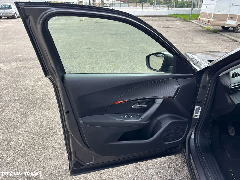 Peugeot 2008 1.5 BlueHDi Allure - 17