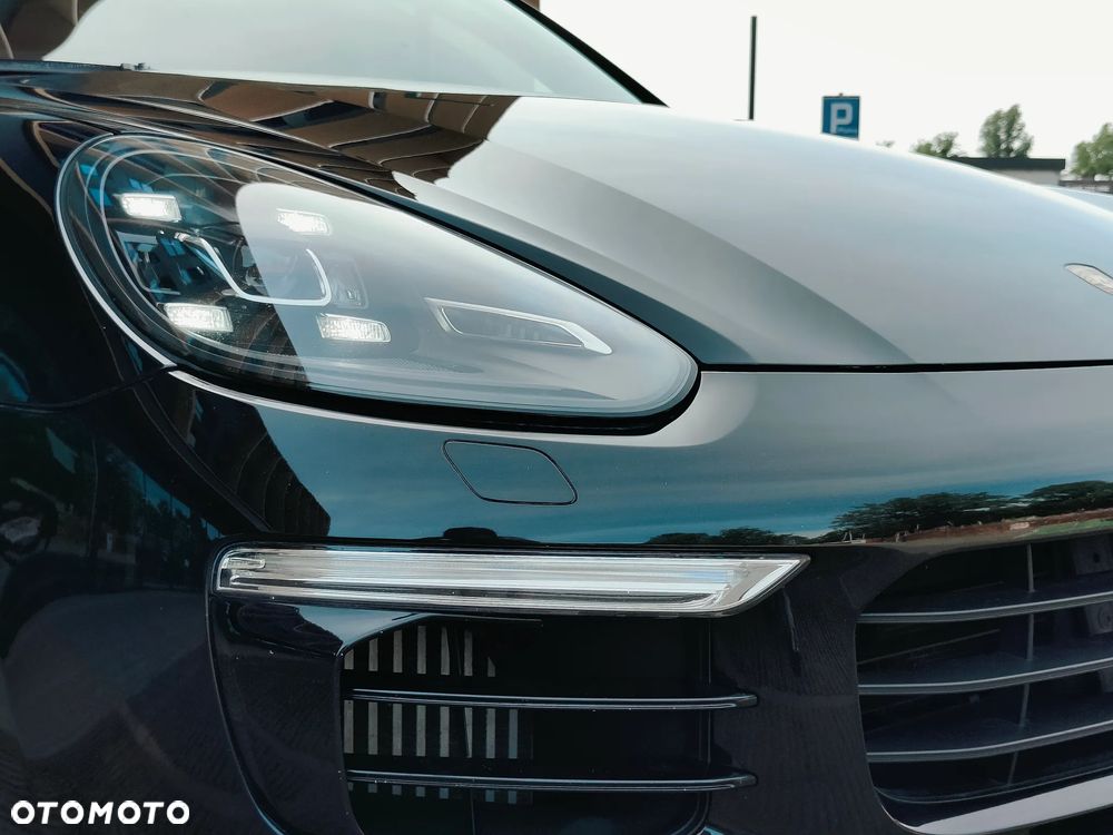 Porsche Cayenne S Diesel - 11