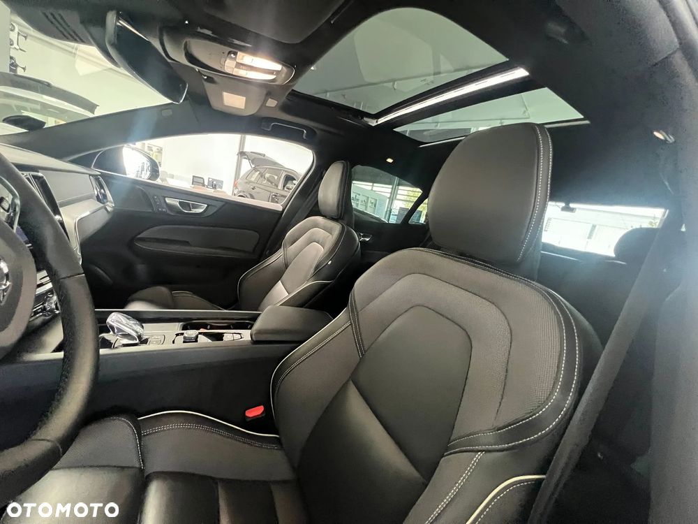 Volvo S60 B5 B AWD Ultimate Dark - 20