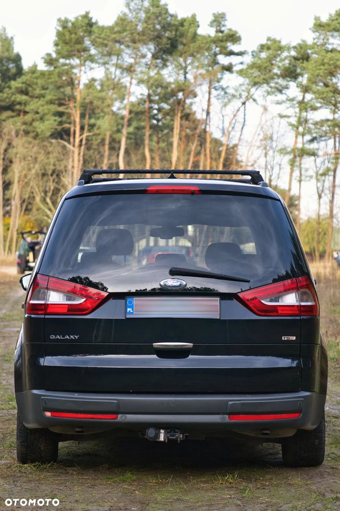 Ford Galaxy 2.2 TDCi Titanium - 3