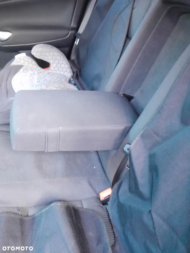 Ford Mondeo 1.6 TDCi Titanium - 24