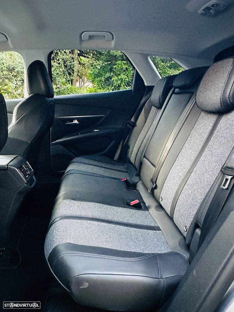 Peugeot 3008 1.5 BlueHDi Allure - 24