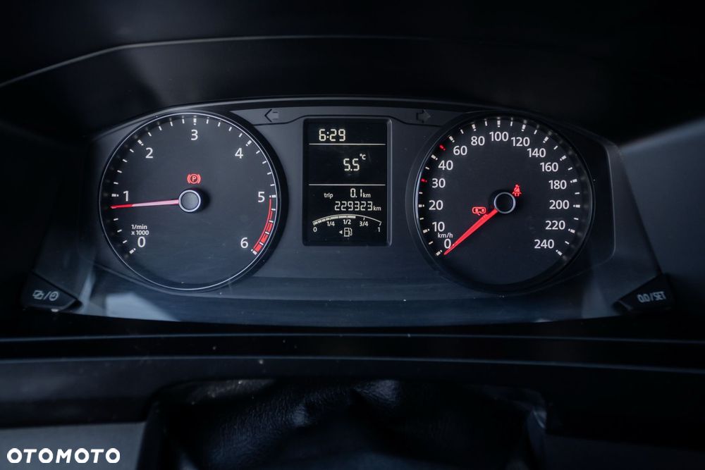 Volkswagen Transporter T5 - 24
