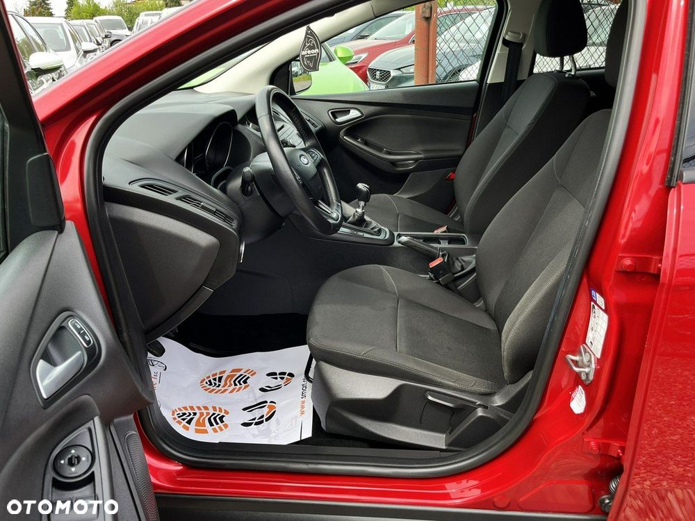 Ford Focus 1.0 EcoBoost Trend Edition Business - 28