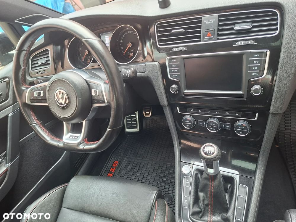 Volkswagen Golf 2.0 TSI BMT GTI - 19