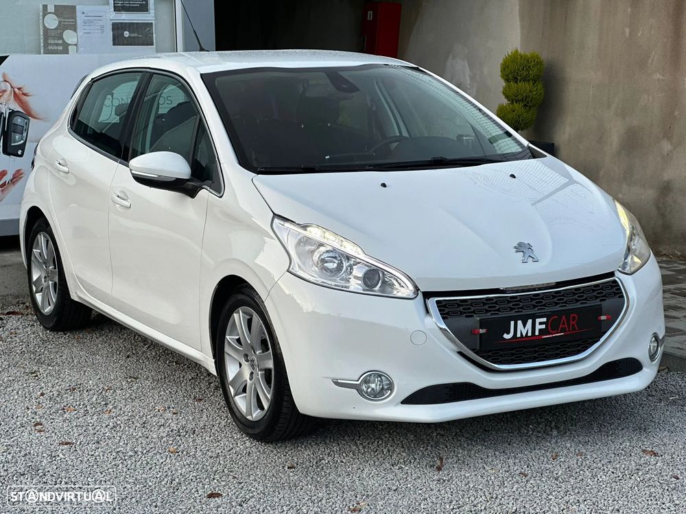 Peugeot 208 e-HDi 92 Stop&Start Style - 4
