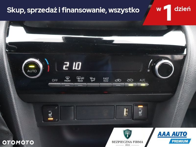 Toyota Yaris Cross - 19