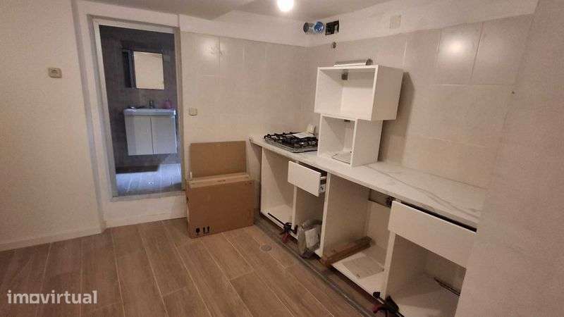 Apartamento T1 completo totalmente renovado - Grande imagem: 2/8