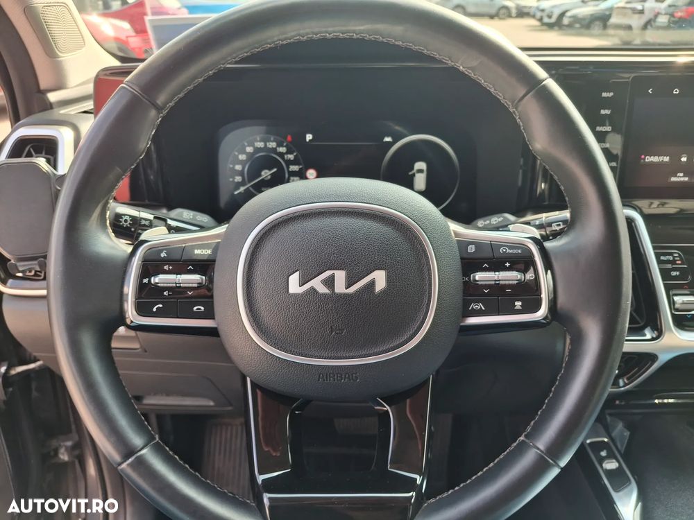 Kia Sorento 2.2 DSL 8AT 4x4 Cosmo - 13