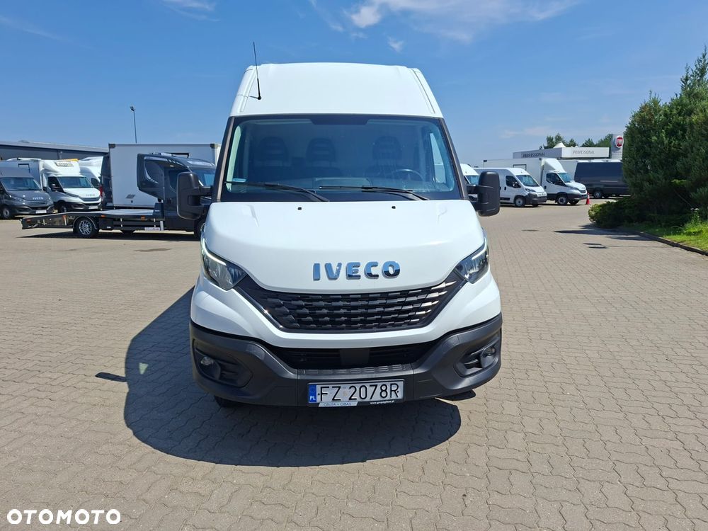 Iveco 35C18 Bliźniaki Maxi L4H2 Krajowy Ledy 50C18 Furgon Blaszak Silnik 3L 180KM - 17