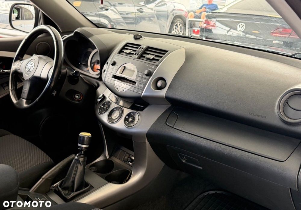 Toyota RAV4 2.2 D-4D Luna - 13