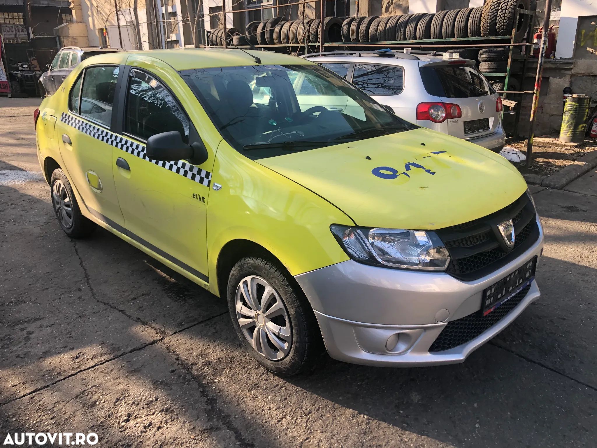 Dezmembrez Dacia Logan II 2014 1.2 benzina - 1