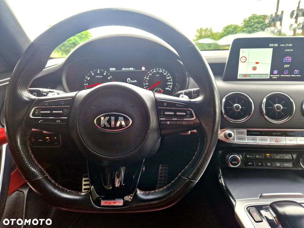 Kia Stinger 3.3 T-GDI V6 GT AWD - 24