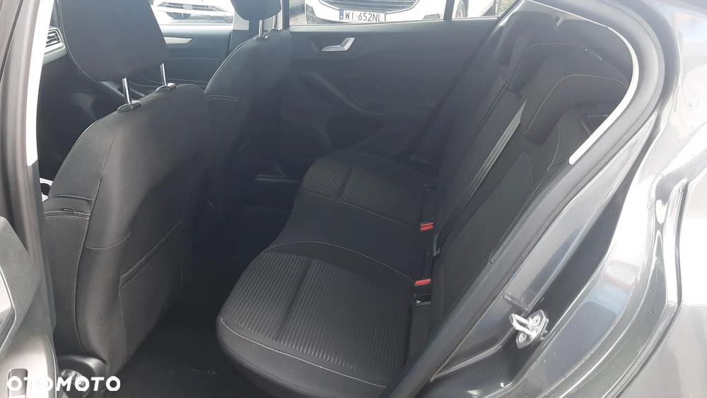 Ford Focus 1.5 EcoBlue Titanium - 13