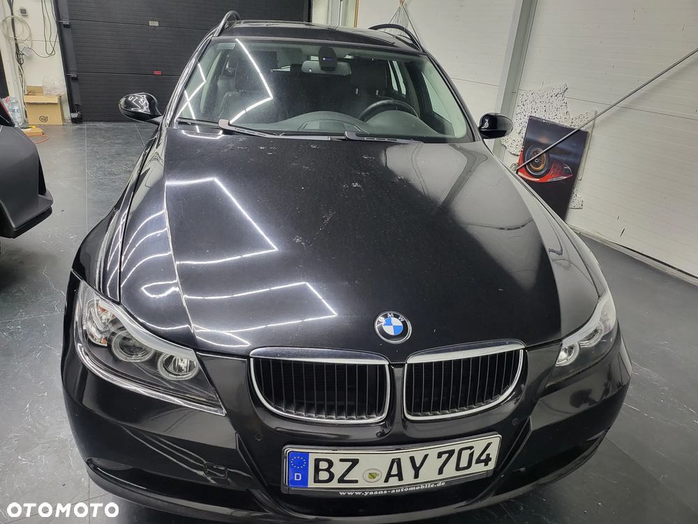 BMW Seria 3 318i - 6