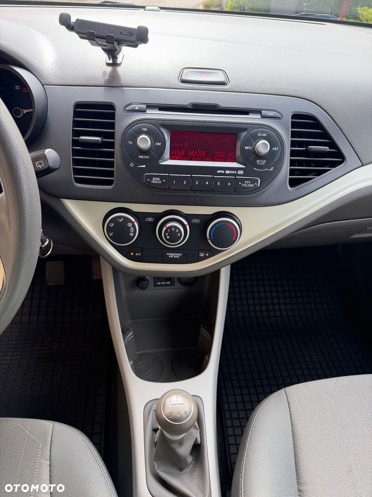 Kia Picanto 1.0 M - 8