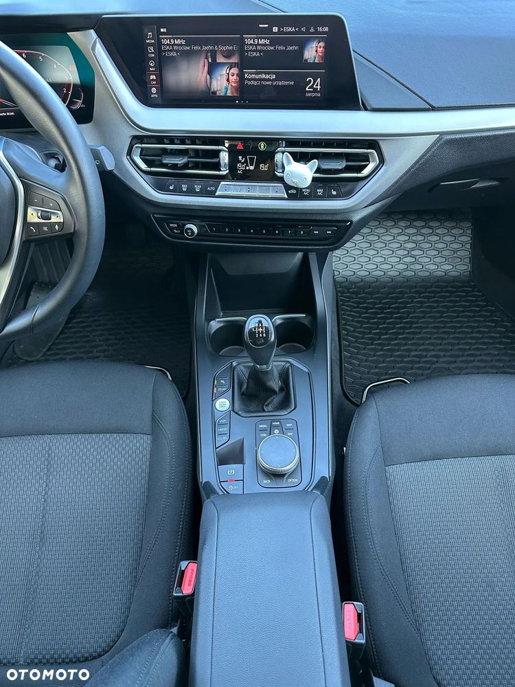 BMW Seria 1 118i - 24