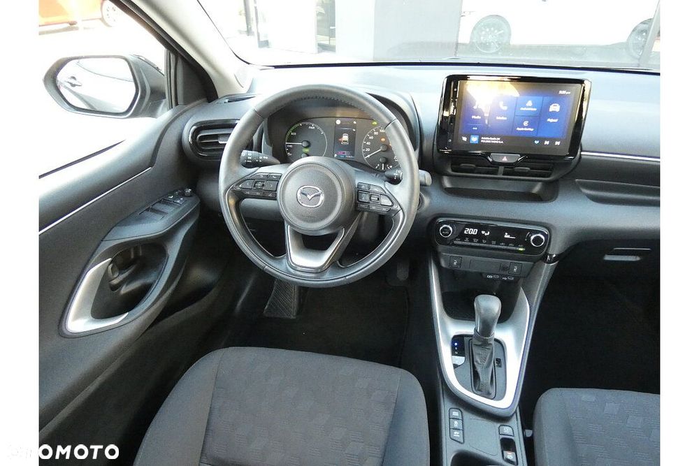 Mazda 2 Hybrid - 6