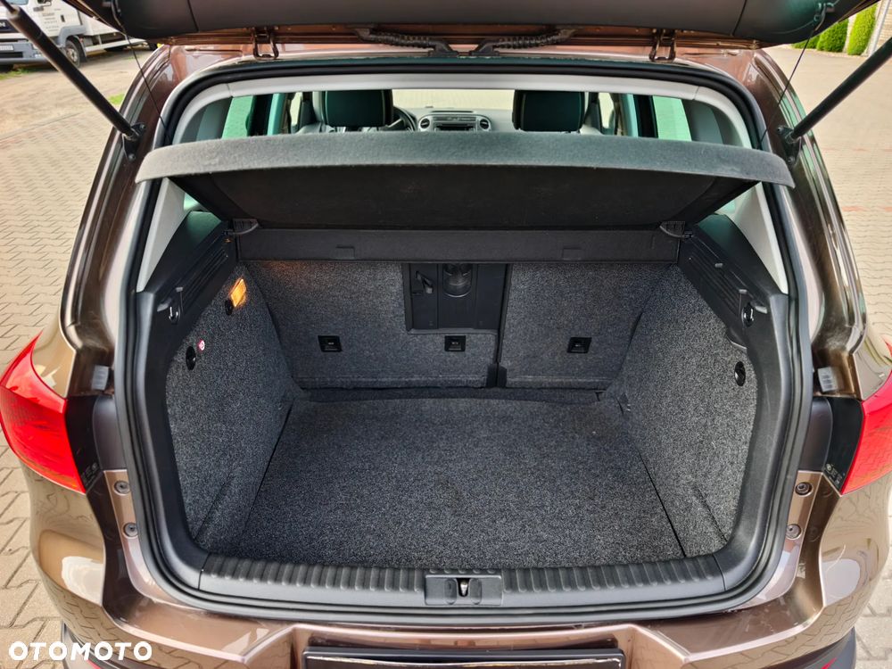Volkswagen Tiguan 2.0 TDI SCR 4MOTION BlueMotion Technology DSG Sport & Style - 22