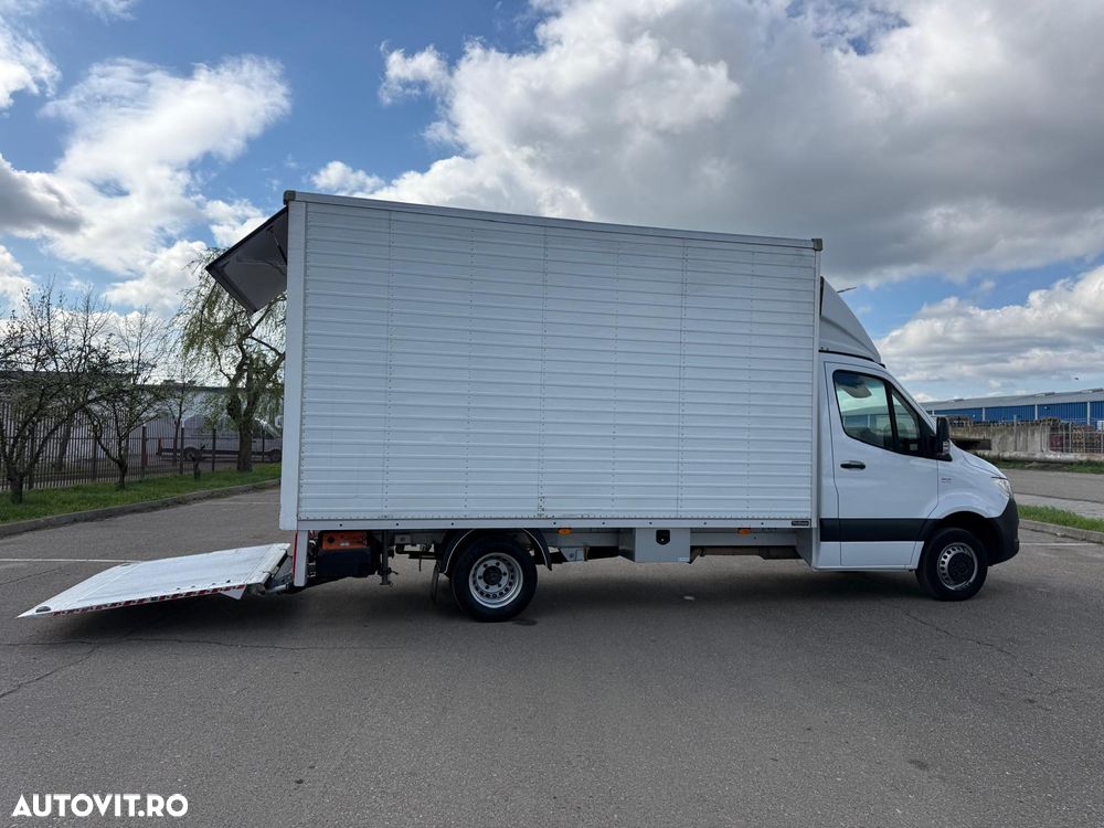 Mercedes-Benz Sprinter - 15
