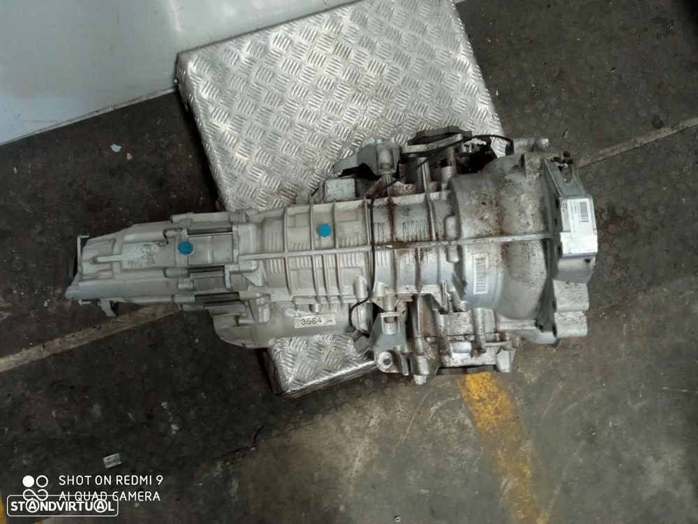 CAIXA VELOCIDADES AUDI A6 - 6