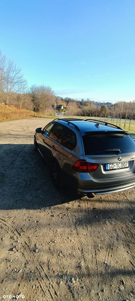 BMW Seria 3 318i - 5