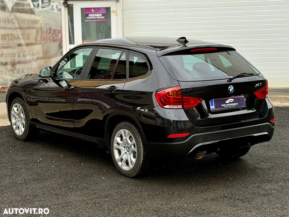 BMW X1 xDrive18d Aut. Sport Line - 18