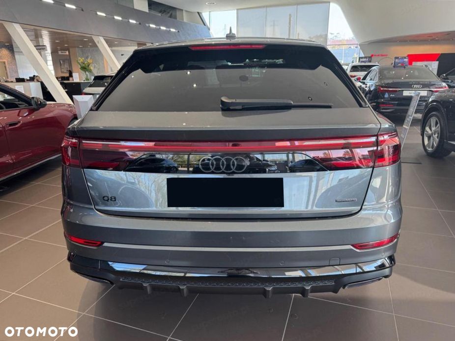 Audi Q8 - 2