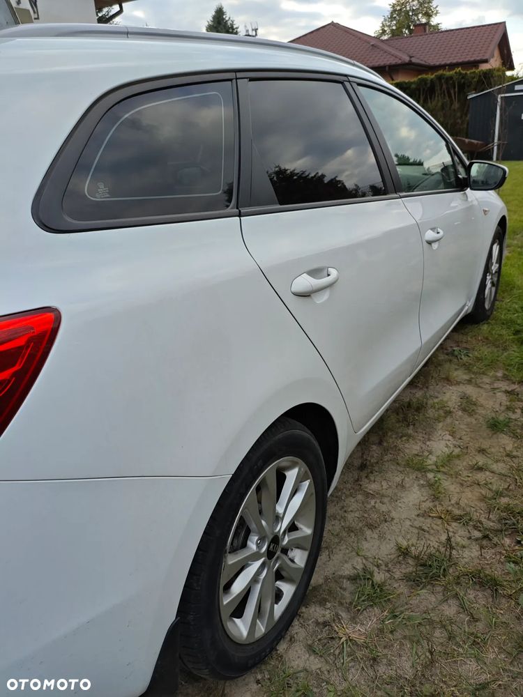 Kia Ceed Cee'd 1.6 CRDi M - 10
