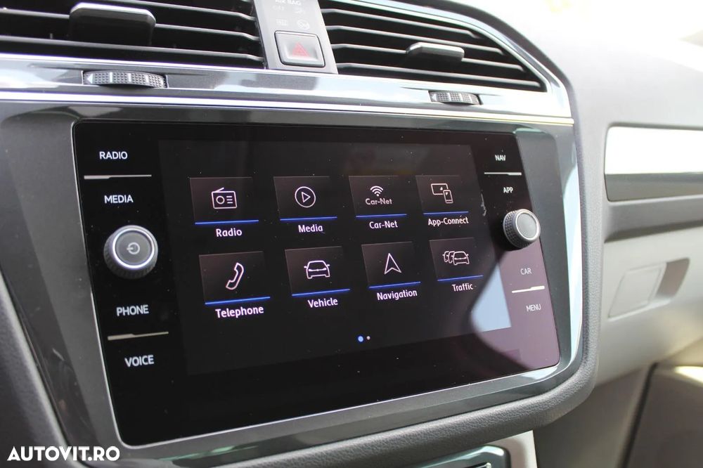 Volkswagen Tiguan 2.0 TDI 4Mot DSG Comfortline - 9