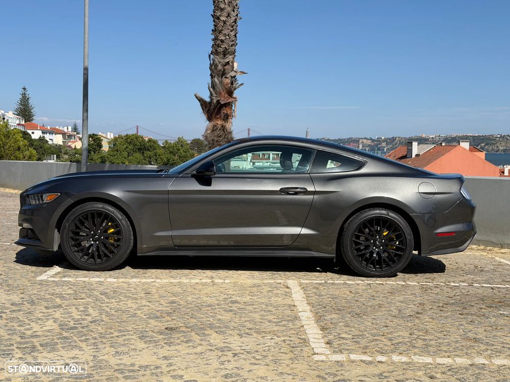 Ford Mustang 2.3 Eco Boost - 6