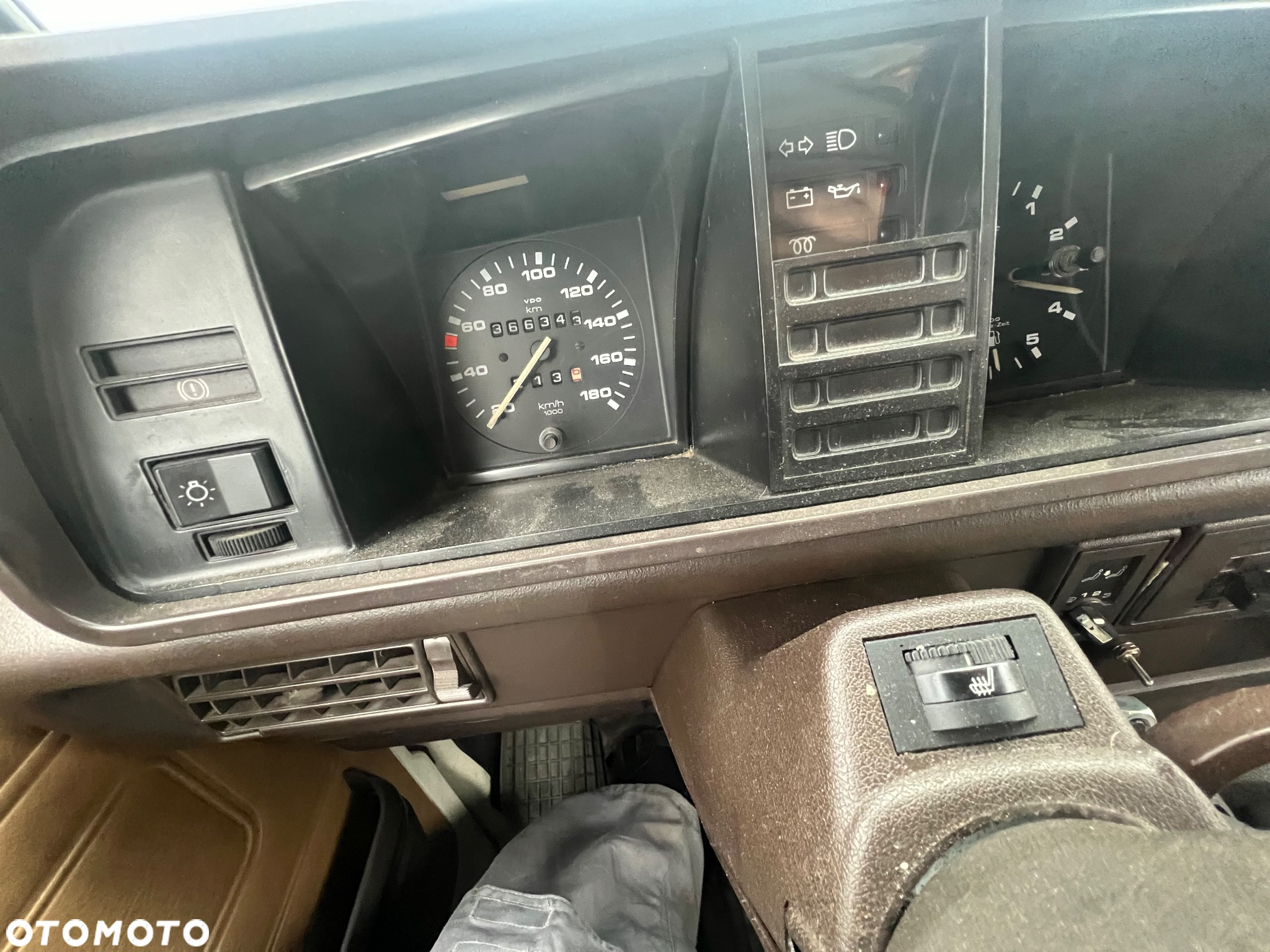 Volkswagen Caravelle - 22