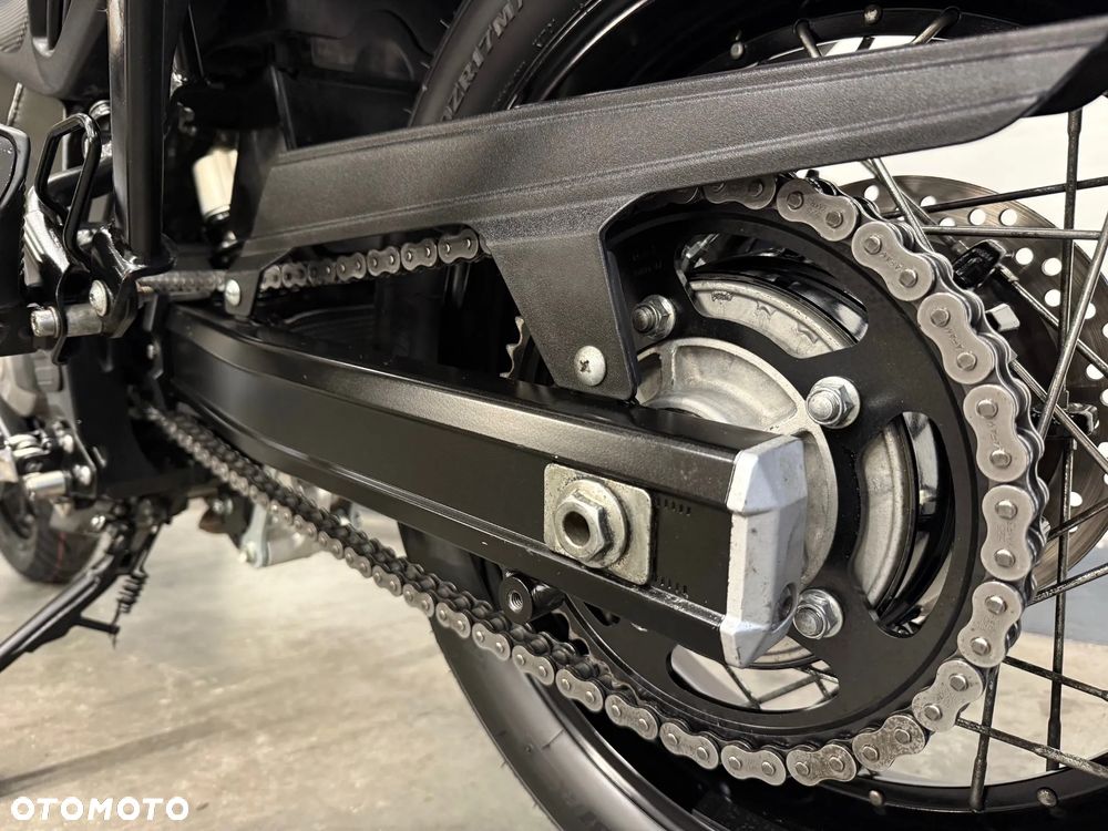 Suzuki V-STROM - 29