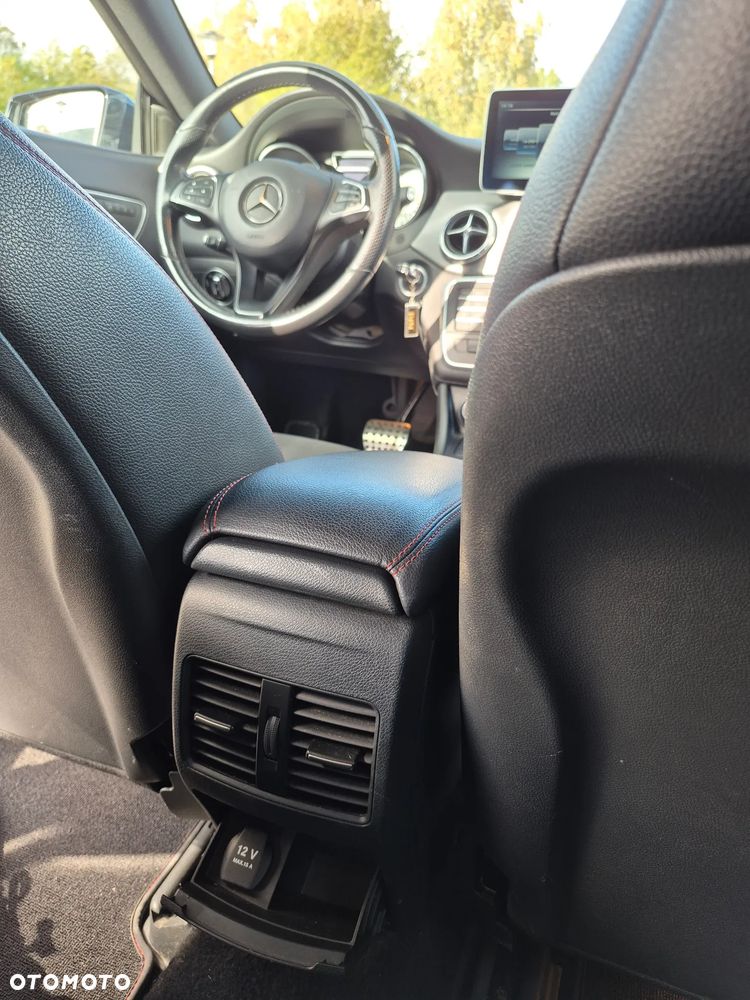 Mercedes-Benz CLA 250 4Matic 7G-DCT AMG Line - 21