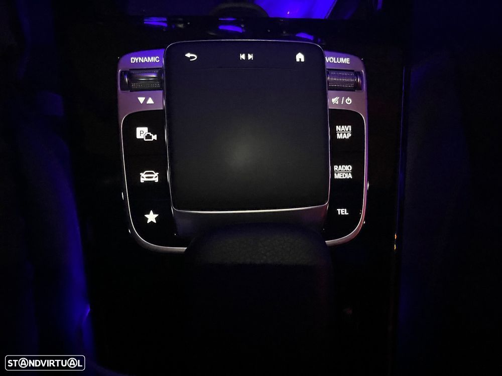 Mercedes-Benz A 200 AMG Line Aut. - 42