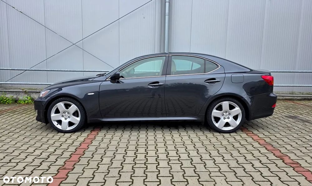 Lexus IS 250 Prestige - 11