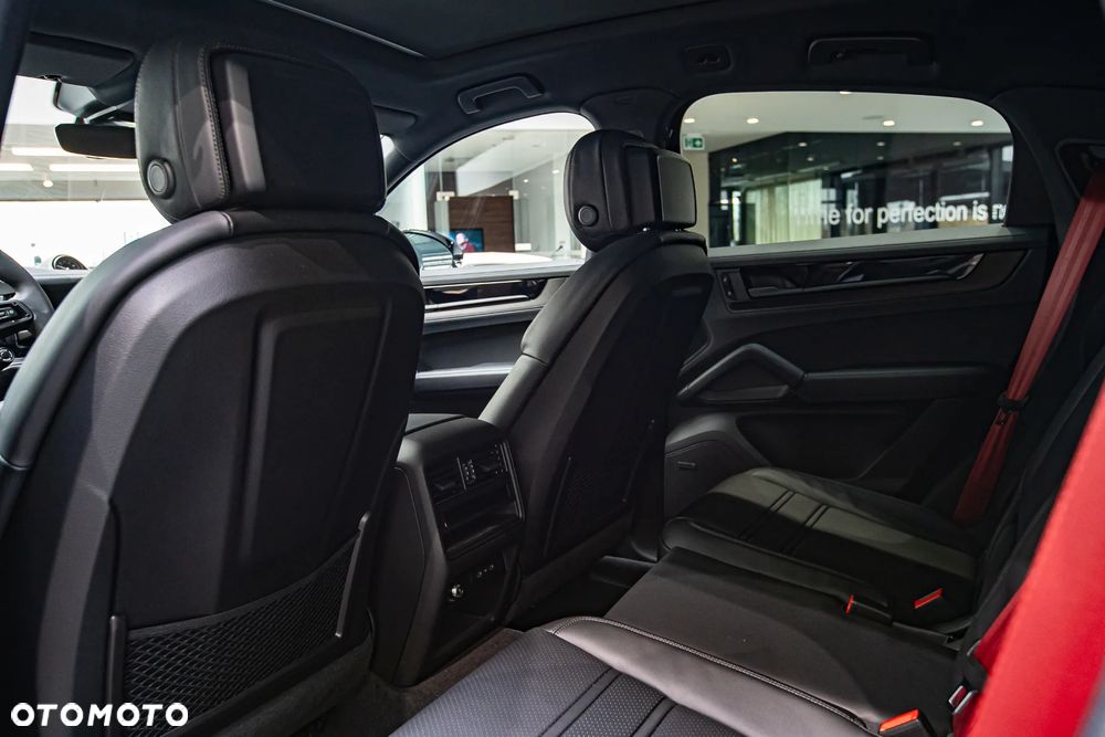 Porsche Cayenne Black Edition - 26