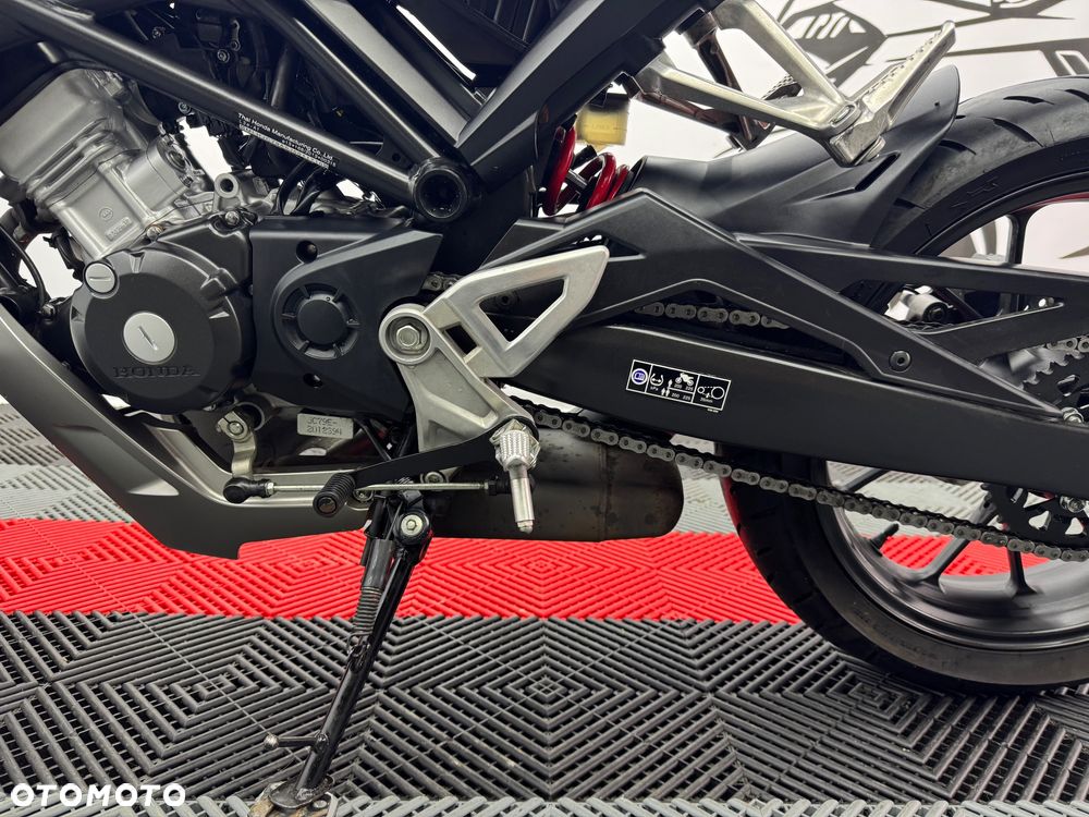 Honda CB - 17